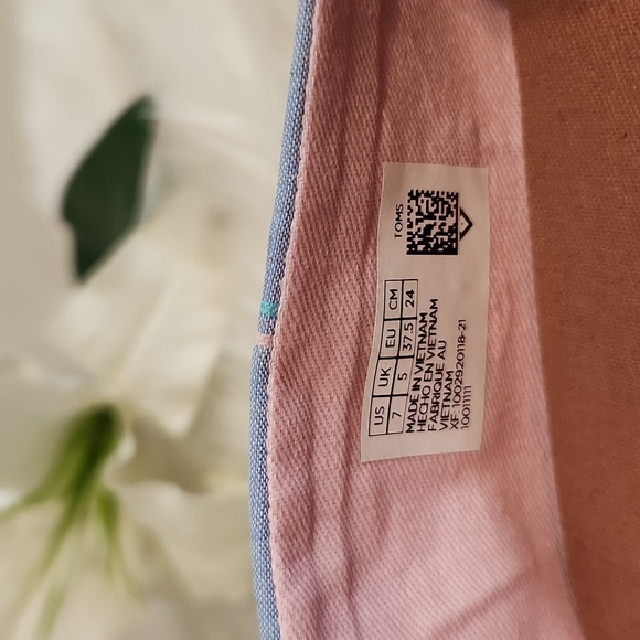 Toms Flamingo SLIP-ON. Size 7 - Picture 7 of 10